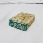 Load image into Gallery viewer, Lemongrass and Poppyseed Artisan Soap

